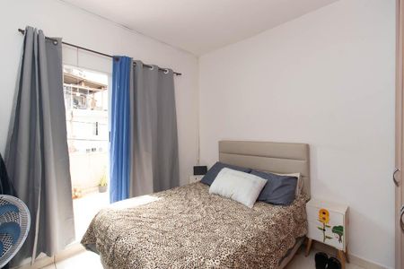 Casa à venda com 214m², 3 quartos e 2 vagas Casa à venda com 214m², 3 quartos e 2 vagasQuarto 3