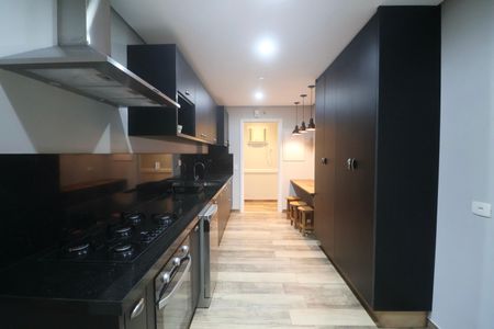 Apartamento para alugar com 194m², 4 quartos e 2 vagasCozinha e Área de Serviço