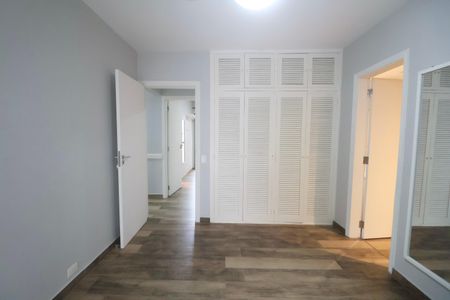 Apartamento para alugar com 194m², 4 quartos e 2 vagasSuíte 1