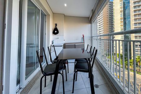 Apartamento para alugar com 35m², 1 quarto e 1 vaga Apartamento para alugar com 35m², 1 quarto e 1 vagaVaranda do Studio