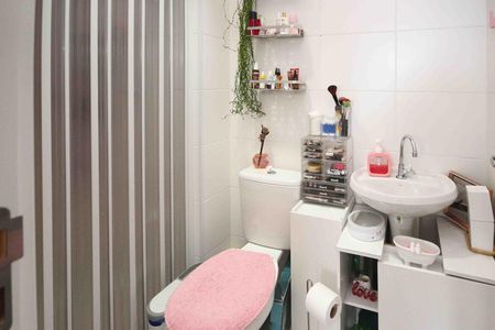Banheiro de apartamento à venda com 1 quarto, 27m² em Vila Ema, São Paulo