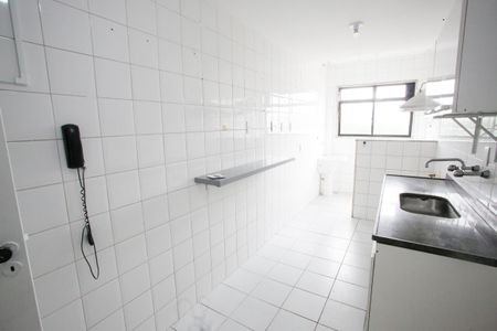 Apartamento para alugar com 75m², 2 quartos e 1 vagaCozinha