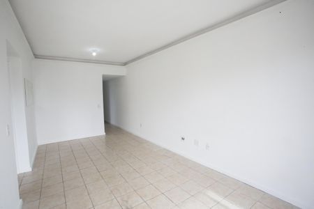 Apartamento para alugar com 75m², 2 quartos e 1 vagaSala