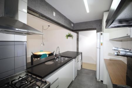 Apartamento para alugar com 80m², 2 quartos e 1 vagaCozinha