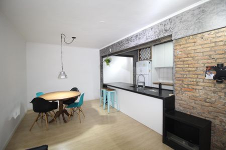 Apartamento para alugar com 80m², 2 quartos e 1 vagaSala