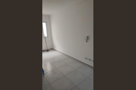 Sala de casa de condomínio para alugar com 2 quartos, 60m² em Rochdale, Osasco