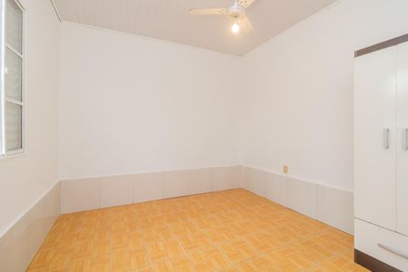Quarto 1 de casa para alugar com 2 quartos, 60m² em Medianeira, Porto Alegre