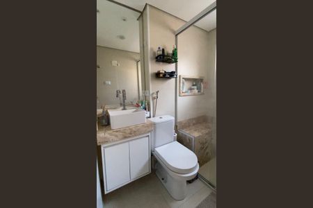 Apartamento à venda com 60m², 2 quartos e 1 vaga Apartamento à venda com 60m², 2 quartos e 1 vagaBanheiro da Suíte