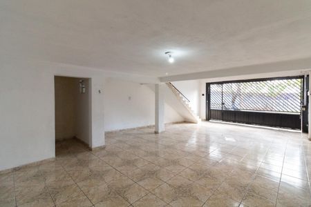 Casa para alugar com 110m², 3 quartos e 4 vagasCorredor