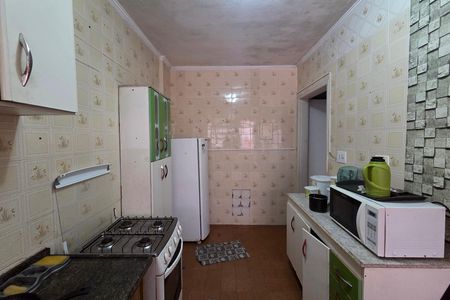 Cozinha de apartamento para alugar com 1 quarto, 38m² em Tupi, Praia Grande