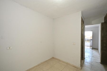 Sala de casa para alugar com 2 quartos, 80m² em Jardim D’abril, São Paulo