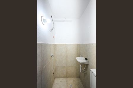 Casa para alugar com 80m², 2 quartos e sem vagaBanheiro social