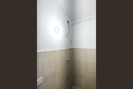 Banheiro 1 de casa para alugar com 2 quartos, 80m² em Jardim D’abril, São Paulo
