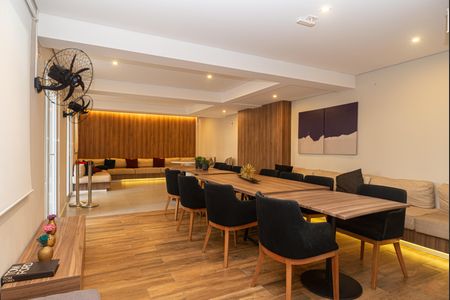 Apartamento para alugar com 32m², 1 quarto e sem vaga Apartamento para alugar com 32m², 1 quarto e sem vagaÁrea comum - Salão de festas