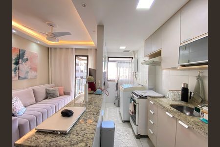 Apartamento à venda com 44m², 1 quarto e 1 vaga Apartamento à venda com 44m², 1 quarto e 1 vagaCozinha