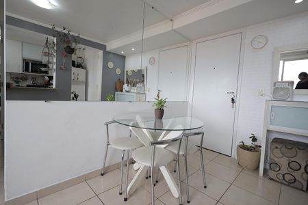 Sala de apartamento à venda com 2 quartos, 45m² em Parque São Vicente, Mauá