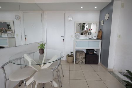 Sala de apartamento à venda com 2 quartos, 45m² em Parque São Vicente, Mauá