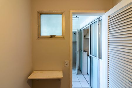 Apartamento para alugar com 100m², 3 quartos e 1 vaga Apartamento para alugar com 100m², 3 quartos e 1 vagaQuarto de Serviço