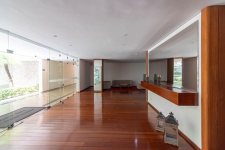 Apartamento para alugar com 100m², 3 quartos e 1 vaga Apartamento para alugar com 100m², 3 quartos e 1 vagaHall de entrada