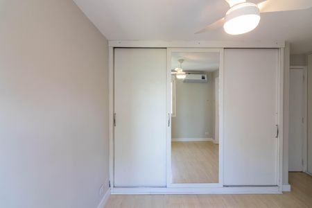 Apartamento para alugar com 100m², 3 quartos e 1 vaga Apartamento para alugar com 100m², 3 quartos e 1 vagaSuíte
