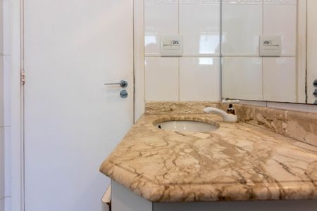 Apartamento para alugar com 100m², 3 quartos e 1 vaga Apartamento para alugar com 100m², 3 quartos e 1 vagaBanheiro