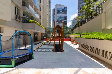 Apartamento para alugar com 100m², 3 quartos e 1 vaga Apartamento para alugar com 100m², 3 quartos e 1 vagaÁrea comum - Playground