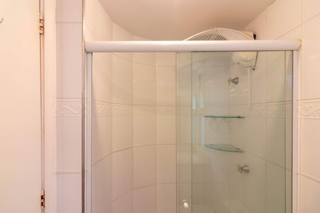 Apartamento para alugar com 100m², 3 quartos e 1 vaga Apartamento para alugar com 100m², 3 quartos e 1 vagaBanheiro da Suíte