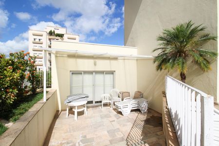 Apartamento à venda com 36m², 1 quarto e 1 vagaÁrea comum - Piscina