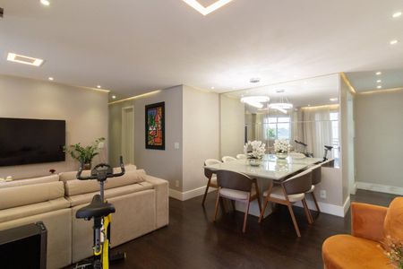 Apartamento à venda com 95m², 3 quartos e 2 vagas Apartamento à venda com 95m², 3 quartos e 2 vagasSala