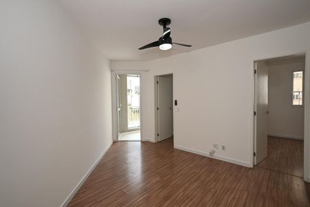 Sala de apartamento à venda com 2 quartos, 52m² em Jardim Monte Alegre, Taboão da Serra