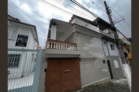 Casa para alugar com 200m², 5 quartos e 2 vagas Casa para alugar com 200m², 5 quartos e 2 vagasFachada