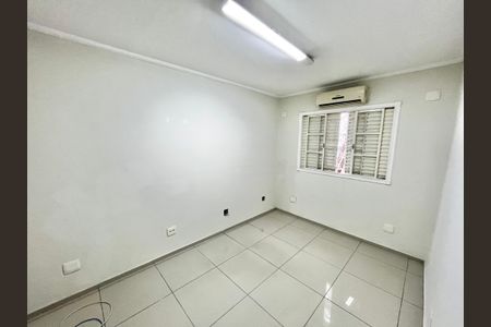Casa para alugar com 200m², 5 quartos e 2 vagas Casa para alugar com 200m², 5 quartos e 2 vagasQuarto 2