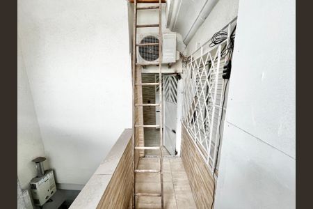 Casa para alugar com 200m², 5 quartos e 2 vagas Casa para alugar com 200m², 5 quartos e 2 vagasEdícula