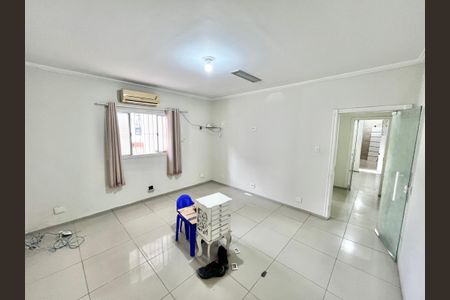 Casa para alugar com 200m², 5 quartos e 2 vagas Casa para alugar com 200m², 5 quartos e 2 vagasQuarto 1