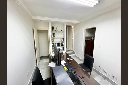 Casa para alugar com 200m², 5 quartos e 2 vagas Casa para alugar com 200m², 5 quartos e 2 vagasEscritório