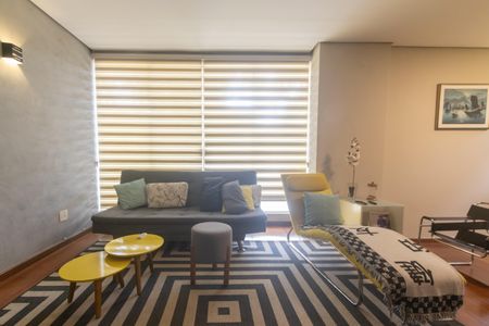 Casa à venda com 4 quartos, 350m² em Jardim Novo Mundo, São Paulo