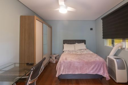 Casa para alugar com 350m², 6 quartos e 4 vagas Casa para alugar com 350m², 6 quartos e 4 vagasQuarto 1