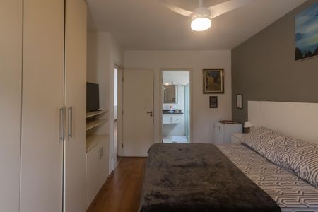 Casa para alugar com 350m², 6 quartos e 4 vagas Casa para alugar com 350m², 6 quartos e 4 vagasSuíte 3