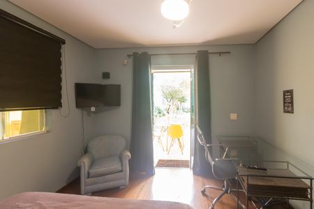 Casa para alugar com 350m², 6 quartos e 4 vagas Casa para alugar com 350m², 6 quartos e 4 vagasQuarto 1