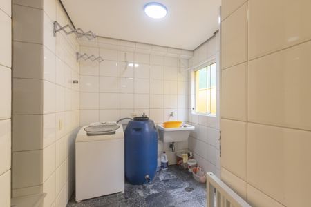 Casa para alugar com 350m², 6 quartos e 4 vagas Casa para alugar com 350m², 6 quartos e 4 vagasÁrea de Serviço