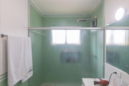 Casa para alugar com 350m², 6 quartos e 4 vagas Casa para alugar com 350m², 6 quartos e 4 vagasBanheiro da Suíte 1