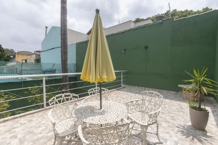 Casa para alugar com 350m², 6 quartos e 4 vagas Casa para alugar com 350m², 6 quartos e 4 vagasÁrea externa