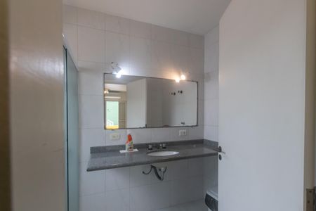 Casa para alugar com 350m², 6 quartos e 4 vagas Casa para alugar com 350m², 6 quartos e 4 vagasBanheiro da Suíte 2