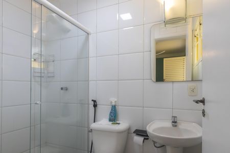 Casa para alugar com 350m², 6 quartos e 4 vagas Casa para alugar com 350m², 6 quartos e 4 vagasBanheiro Suíte 4