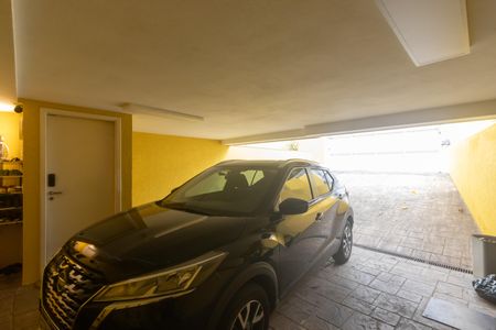 Casa para alugar com 350m², 6 quartos e 4 vagas Casa para alugar com 350m², 6 quartos e 4 vagasGaragem