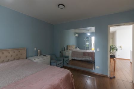 Casa para alugar com 350m², 6 quartos e 4 vagas Casa para alugar com 350m², 6 quartos e 4 vagasSuíte 1