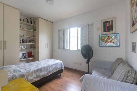 Casa para alugar com 350m², 6 quartos e 4 vagas Casa para alugar com 350m², 6 quartos e 4 vagasQuarto 4