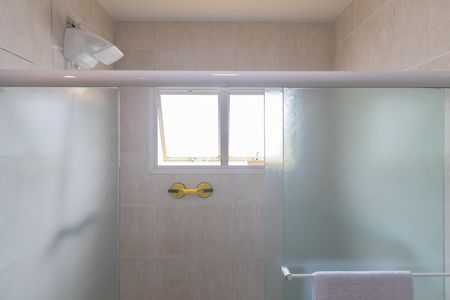 Casa para alugar com 350m², 6 quartos e 4 vagas Casa para alugar com 350m², 6 quartos e 4 vagasBanheiro da Suíte 3