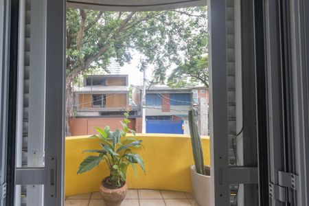 Casa para alugar com 350m², 6 quartos e 4 vagas Casa para alugar com 350m², 6 quartos e 4 vagasSuíte 1