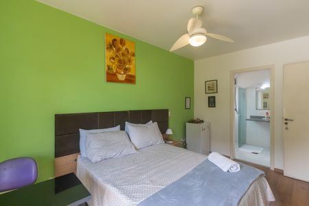 Casa para alugar com 350m², 6 quartos e 4 vagas Casa para alugar com 350m², 6 quartos e 4 vagasSuíte 2